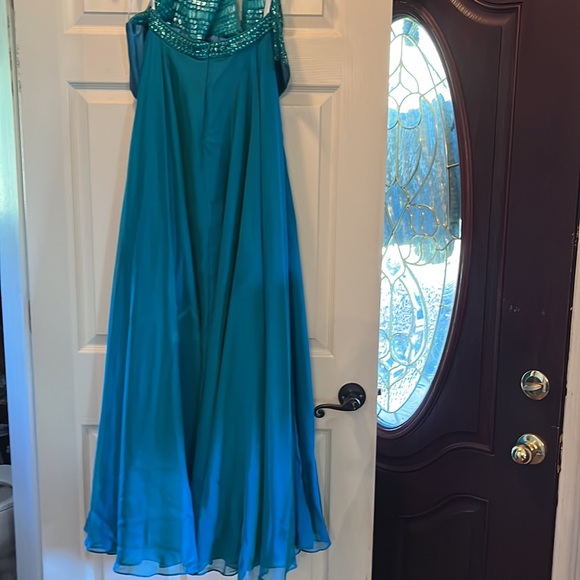 Sherri Hill long formal gown/ 2 piece - Picture 7 of 8